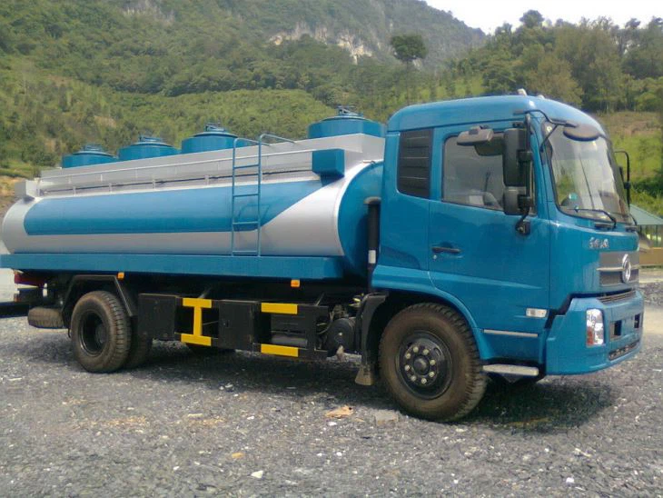 16000-liters-oil-tanker-lorry08162926546