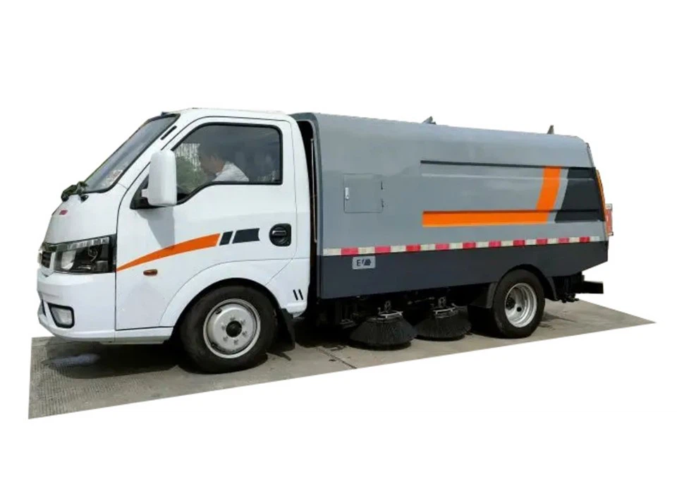 3-cbm-6-wheelers-electric-street-sweeper15082