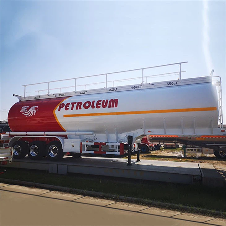 33000-liters-fuel-transport-trailer85912d37-f35a-4621-8fcf-9e7a2b2719f3