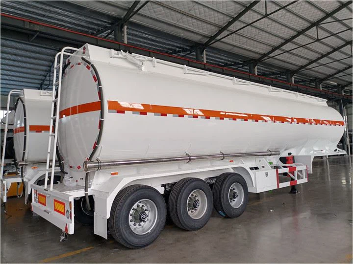 48000-liters-oil-trailer35636ef5-94e5-497d-808f-be78428674bc