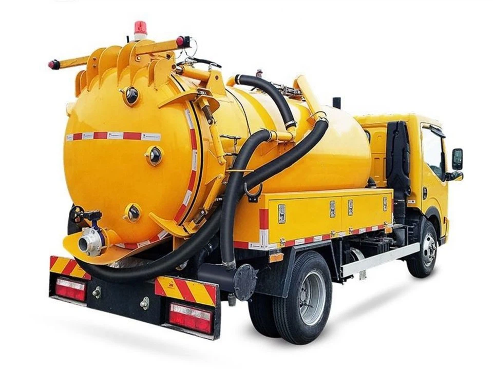 6-wheelers-4500-liters-vacuum-tanker6ba0f60f-9ff3-403a-b520-ee0fbdf0ed28