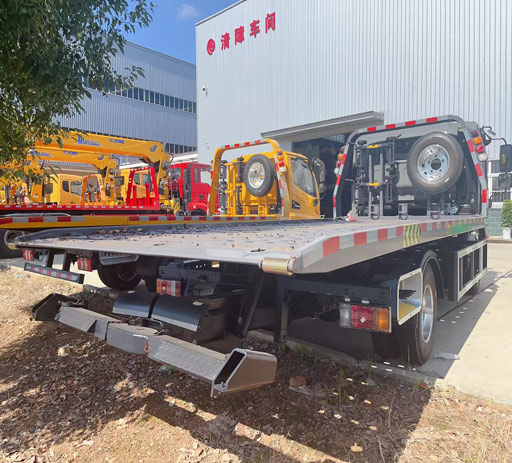 China_isuzu__3ton_tow_trucks_road_rescue-3