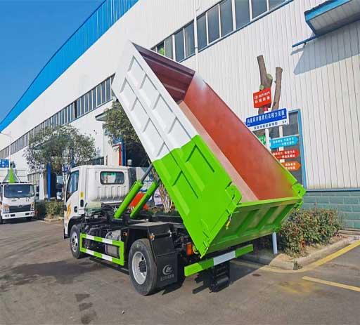 China_sinotruk_6cbm_hook_lift_dumper_garbage_truck-3