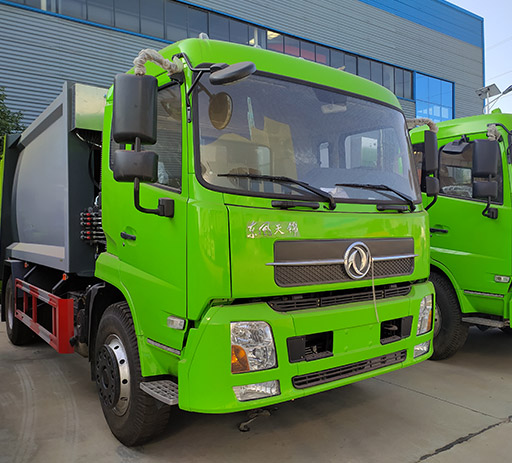 Dongfeng_15_m³compactor_garbage_truck-1