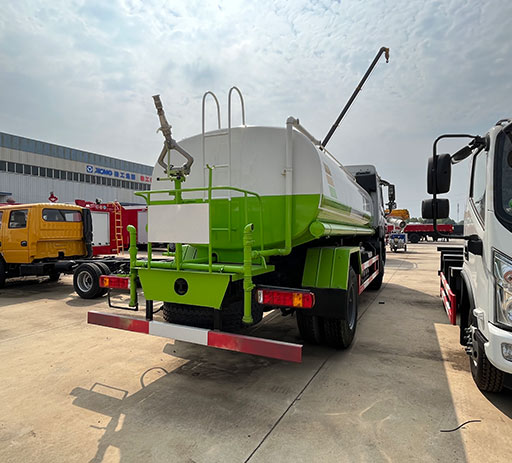 EURO2_howo_15000L_18000L_water_tanker_trucks-2