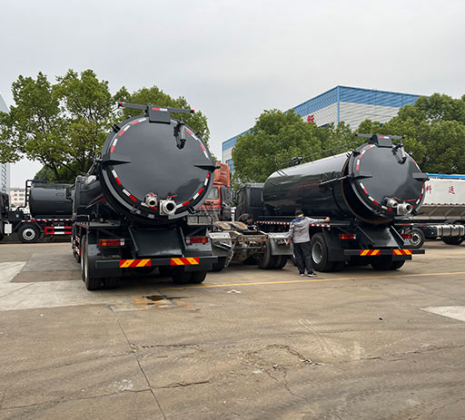 FAW_20m³_vacuum_sewage_suction_truck-3