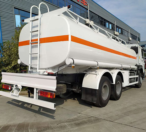 HOWO_20000L_fuel_tanker__truck-2