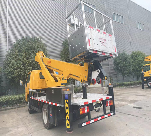 JMC_24m_high_aerial_working_platform_truck-3