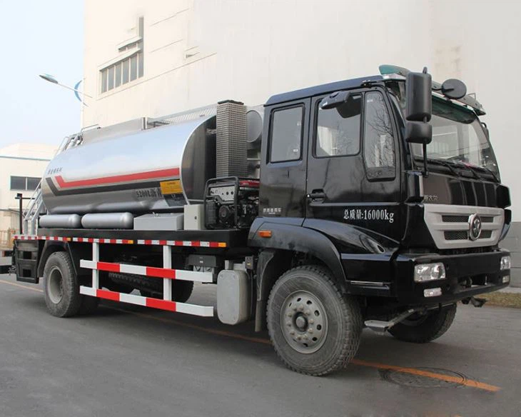 automatic-asphalt-distributor-truck09418488725