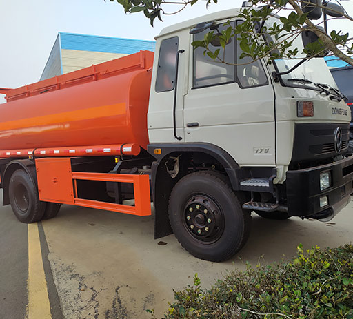 dongfeng_12000l_10ton__loading_capacity__oil__truck-1