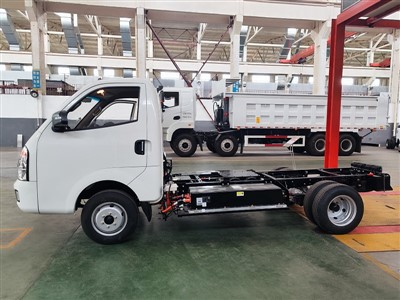 electric-cargo-delivery-mini-pickup-truck61ff8832-1101-4394-adf6-91bb24f58b5d