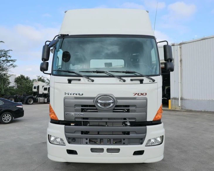 hino-tractor-truck-for-refrigerated-trailers15245352517