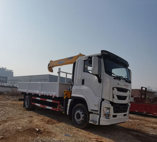 isuzu_xcmg_5ton_truck_mounted_crane-2