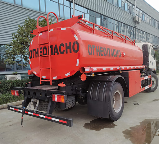 new_HOWO_12000L__oil_tank_truck-3