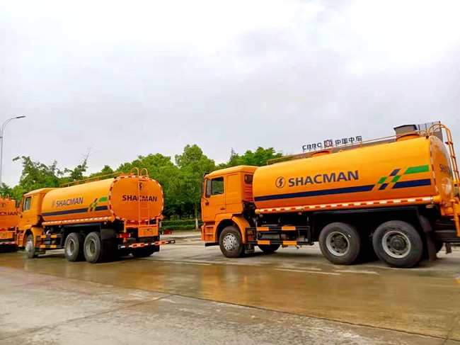 shacman-6x4-20-000l-fuel-tanker-truck0079a0a9-4cb6-4943-a6d1-8a259b75ef8d