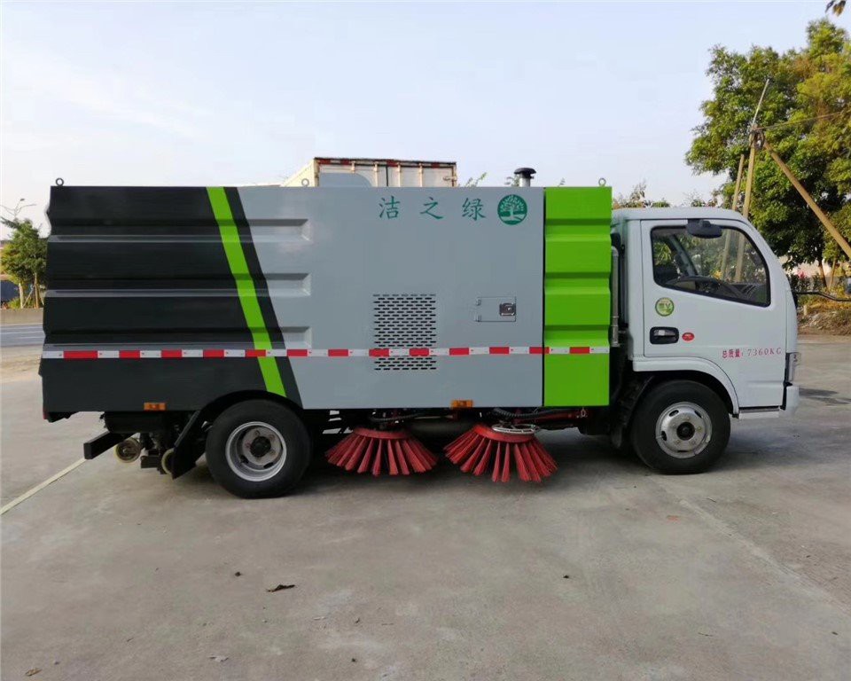 truck-mounted-sweeper-5cbm15434344250